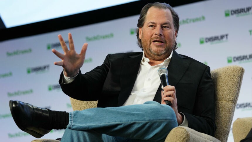 “O capitalismo, como conhecemos, está morto”, diz bilionário que fundou Salesforce