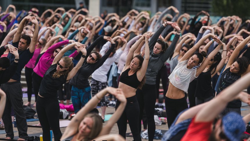 Lululemon: a empresa de roupas de yoga que virou Wall Street do avesso