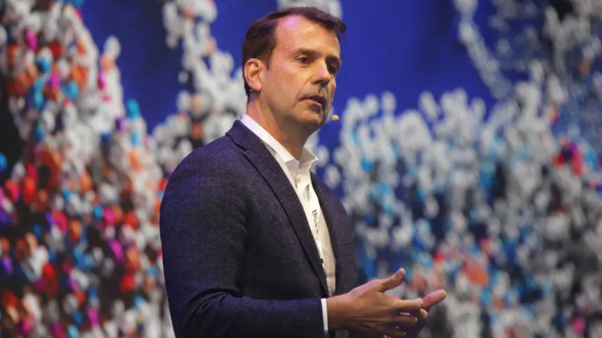 A “startup” da IBM em que é proibido ter produtos prontos