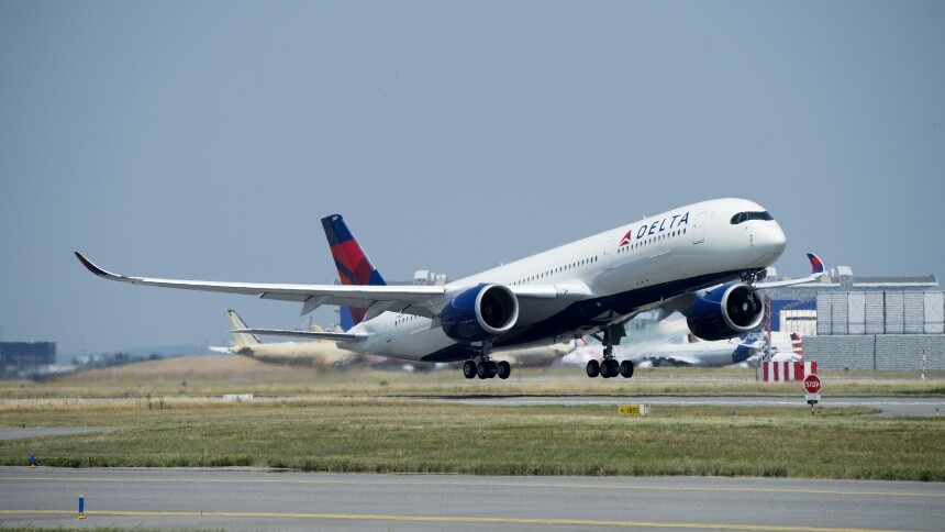 Sem o Boeing 737 MAX, lucro da Delta bate recorde (e os funcionários agradecem)
