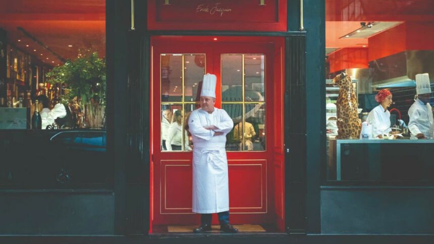 Depois da falência, o chef-celebridade Érick Jacquin volta a brilhar na cozinha