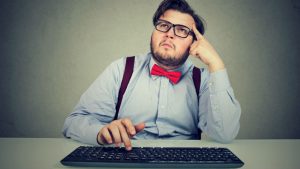 Cortarle la cabeza a Juan, el sin brazos.