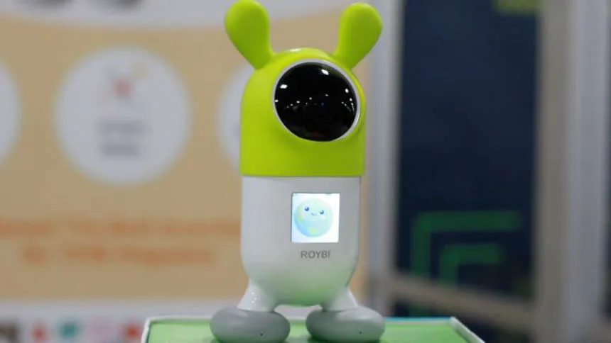 Robôs ensinam crianças a falar inglês e até mesmo a programar