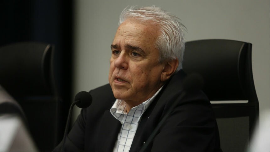 Castello Branco, da Petrobras, quebra o silêncio e rebate o presidente Bolsonaro