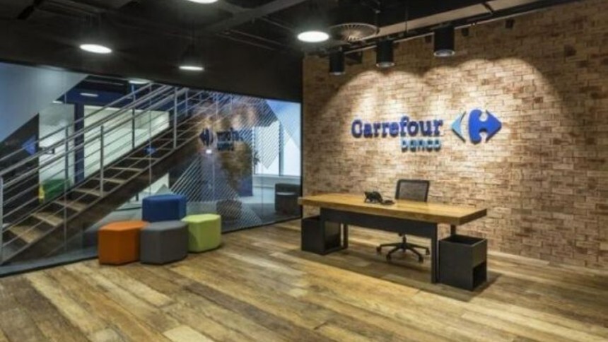 No Banco Carrefour, a "ordem" é que os funcionários virem startupeiros