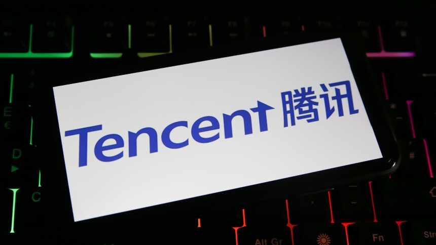 A gigante chinesa Tencent embarca na brasileira Omie
