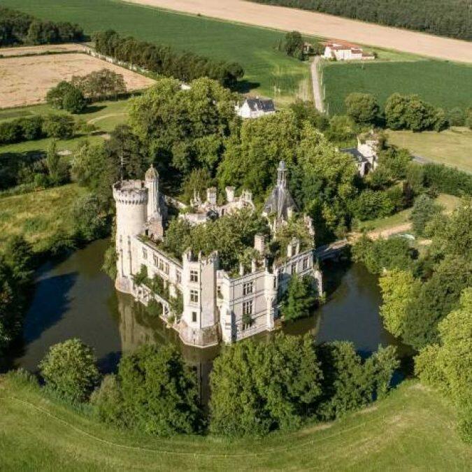 A startup francesa que permite investir em um castelo (com apenas 59 euros) - NeoFeed A startup francesa que permite investir em um castelo (com apenas 59 euros) - NeoFeed