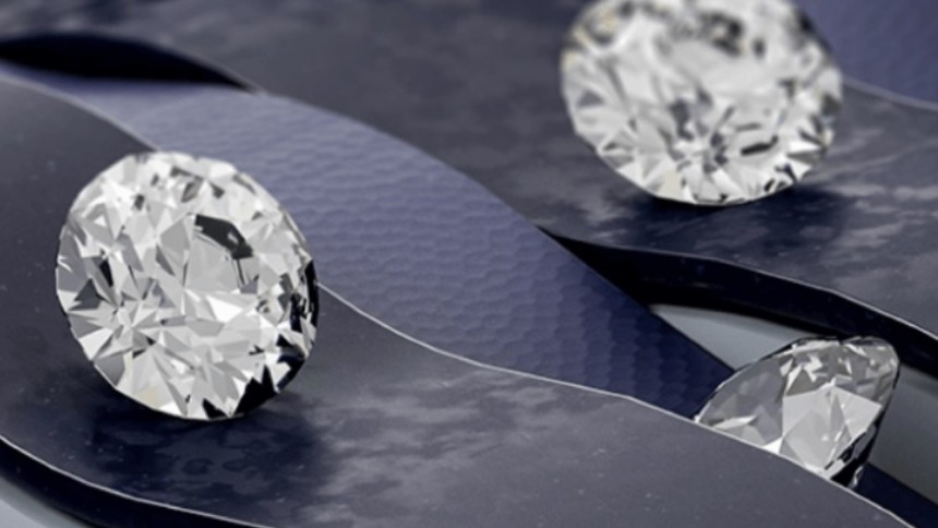 No mercado de luxo, os diamantes são eternos (e de laboratório)