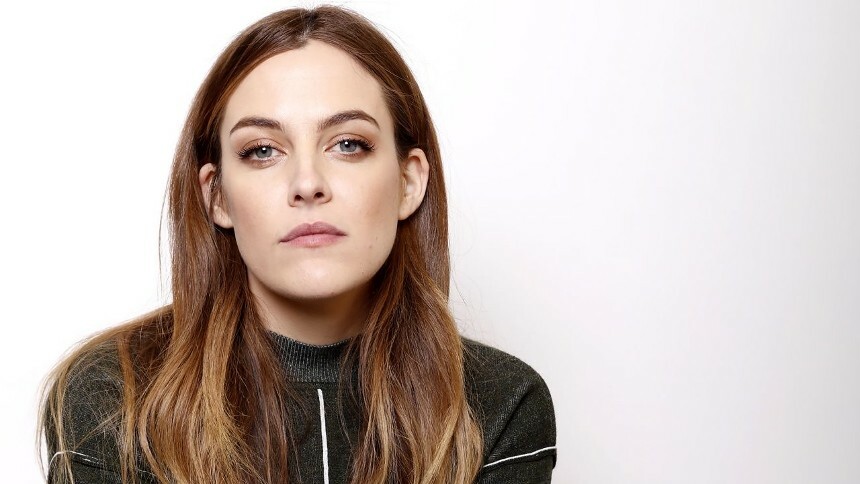 Riley Keough explica nome da filha: 'escolhemos antes do filme do Elvis