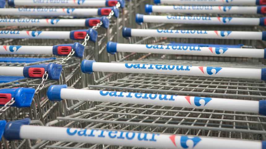 Carrefour reforça aposta em preço para ganhar volume e "fechar a conta"