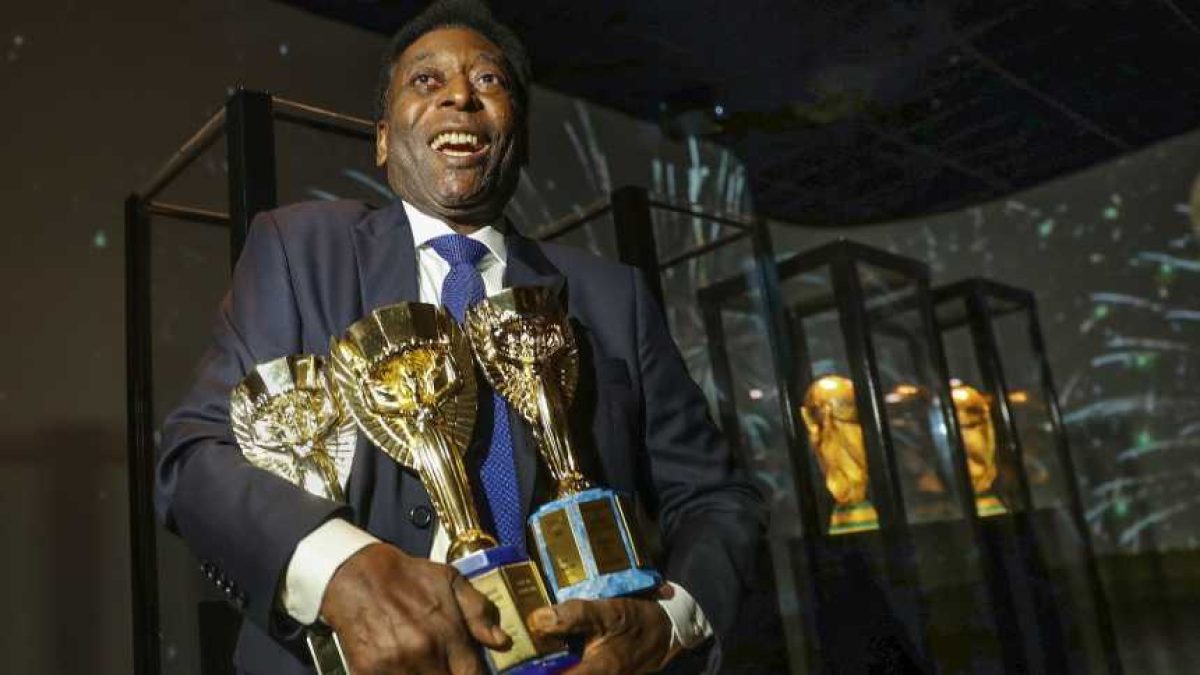 Pelé seria o jogador mais bem pago do mundo se atuasse hoje