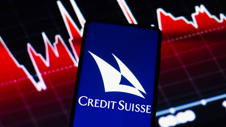 O Credit Suisse, que tenta se levantar, ganha um novo problema