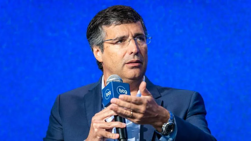 André Esteves vê prêmios "para todos os lados" em ativos brasileiros e critica EUA