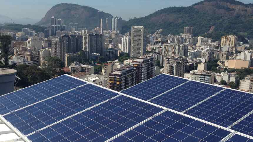 Pela primeira vez, energia solar no Brasil supera hidrelétrica de Itaipu