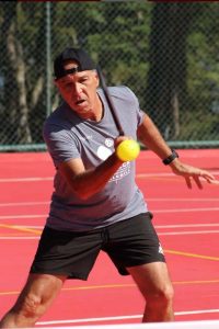 José Eduardo Guilger inaugurou a primeira academia só de pickelball, em São Paulo