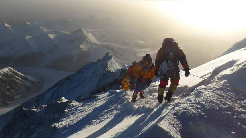 Expedição radical ao Everest: turismo extremo movimentou US$ 292 bilhões em 2022
