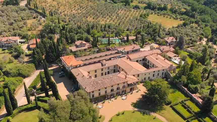 Vila em Florença do século XV: 40 quartos, 45 banheiros e 10.500 m² está sendo negociada por € 33,33 milhões