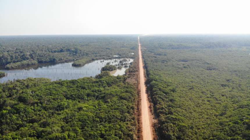Com rios secos, cresce pressão para asfaltar 400 km na Amazônia