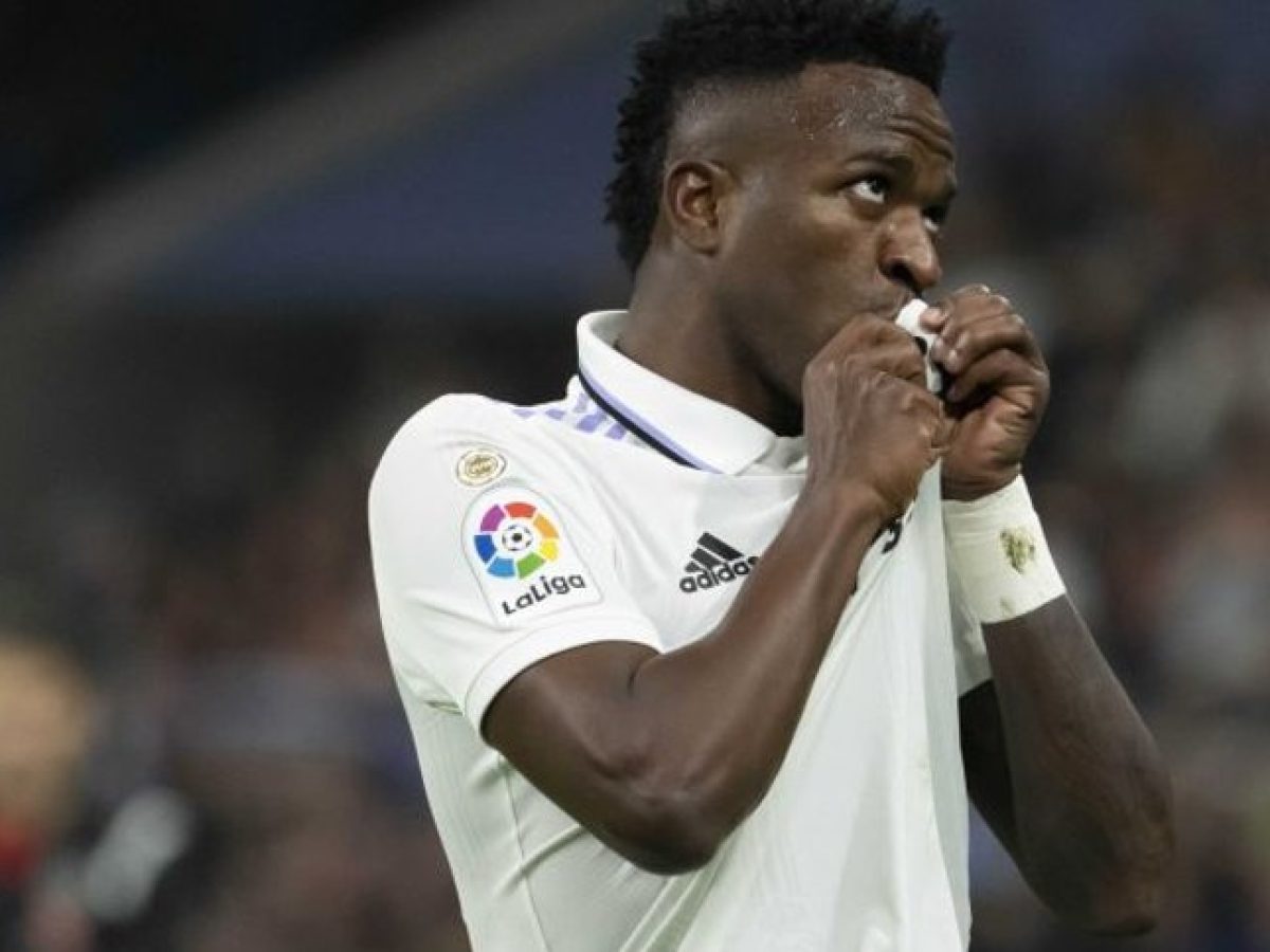5 jogadores fora das grandes ligas que podem dar o salto