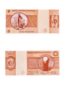 “Zero Cruzeiro” (1978), feita com papel moeda