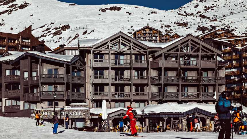 “Êxodo alpino”: sem neve nas montanhas mais baixas, Val Thorens ganha destaque