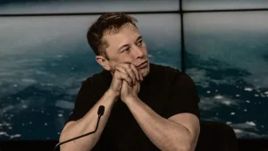 Temos vaga de CEO (interessados devem procurar a Tesla)