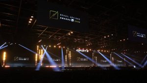 Em premiação, XP elege os melhores assessores e escritórios de investimentos do país