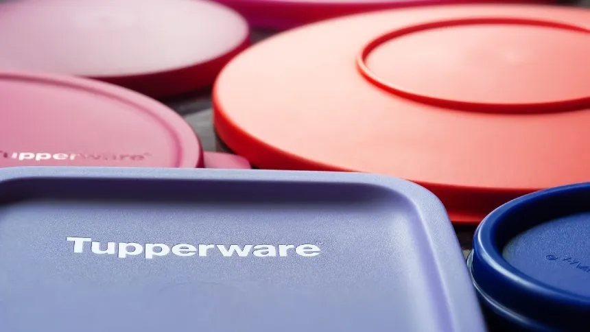 Com o "pote" recheado de dívidas, Tupperware é comprada por US$ 86,5 milhões