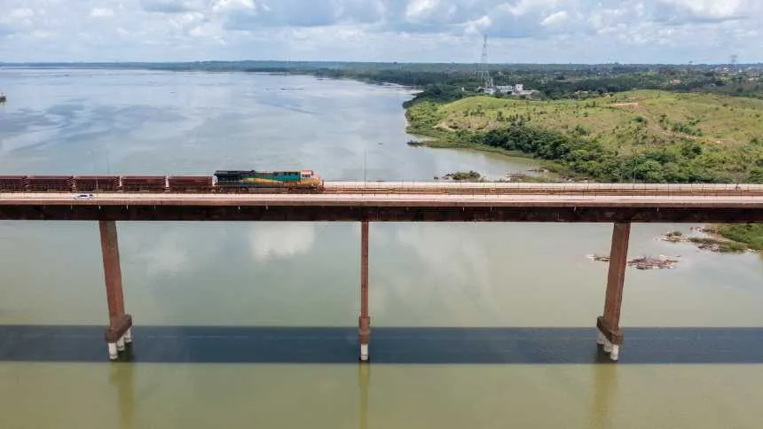 "Estamos trazendo os melhores para pensar como destravar os gargalos da infraestrutura no Brasil", diz secretário de Transporte Ferroviário