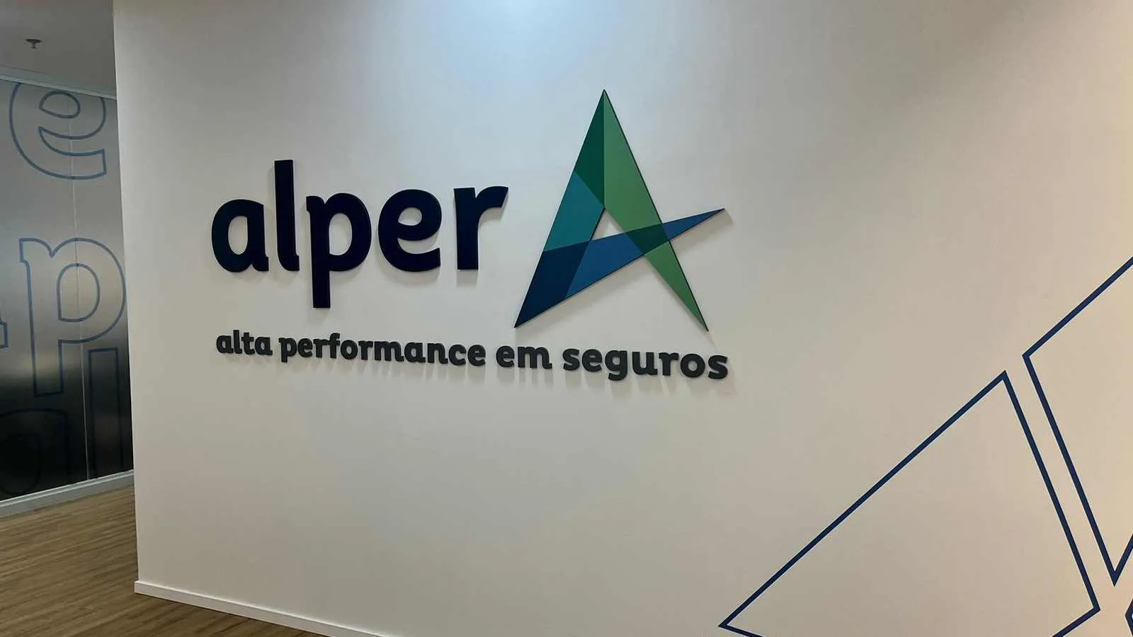 Alper Seguros faz o primeiro M&A de 2025 (e o 71º da sua história)