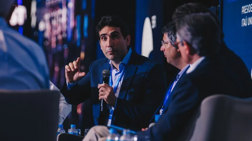 Presidente do Banco Central, Gabriel Galípolo, no Fórum Esfera