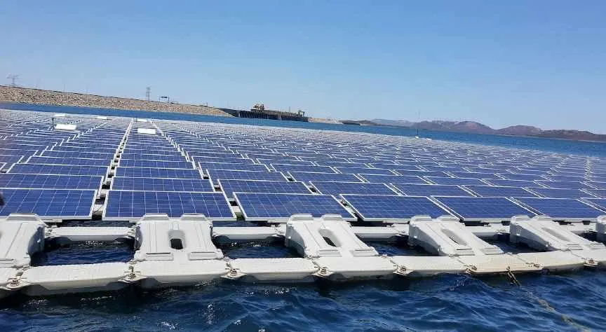 Painéis solares em reservatórios de hidrelétricas “iluminam” mercado potencial de R$ 100 bi