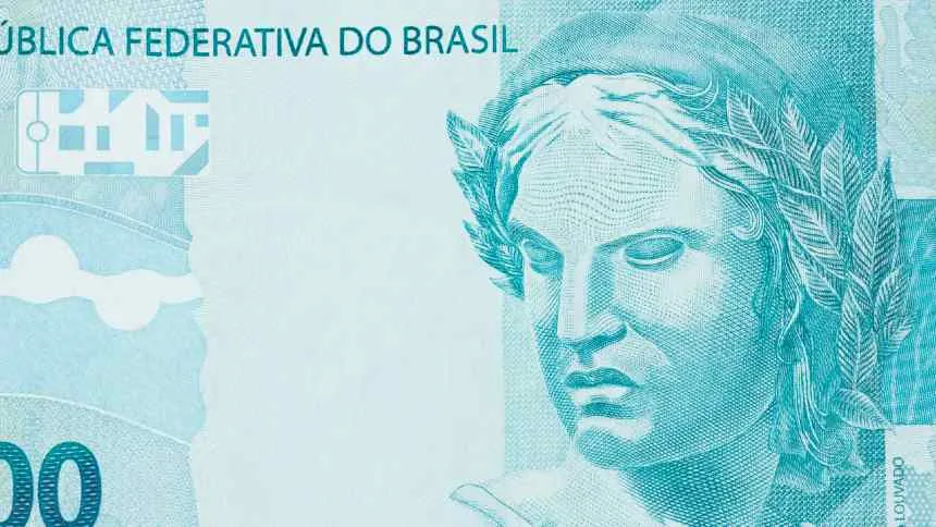 Economia tropeça na política num setembro “fora da curva”