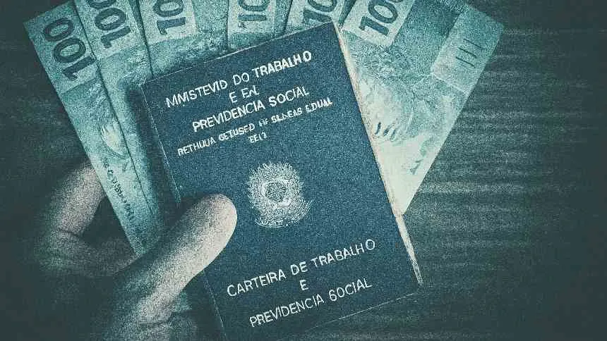 Mercado de trabalho desafia Banco Central para início de corte de juro