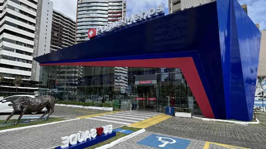 Pague Menos ganha participação com a fórmula "CCC"