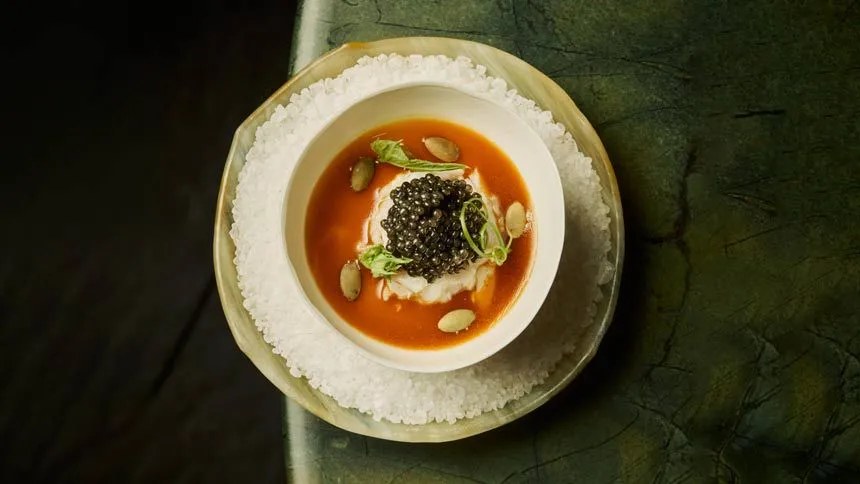 A volta por cima do caviar, um dos ingredientes mais caros do mundo