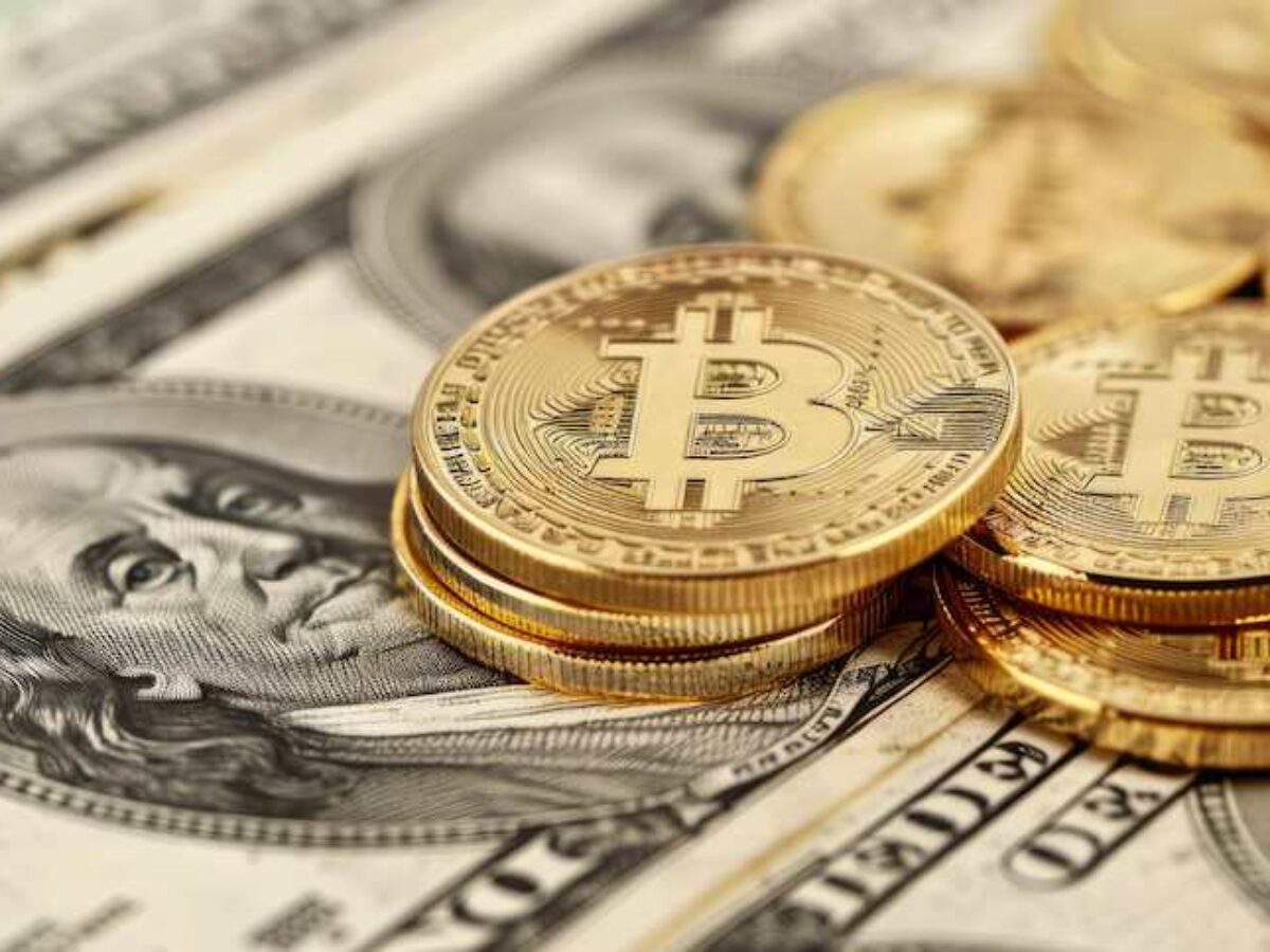 O curioso caso da empresa de bitcoin que aumenta sua reserva em dólar -  NeoFeed