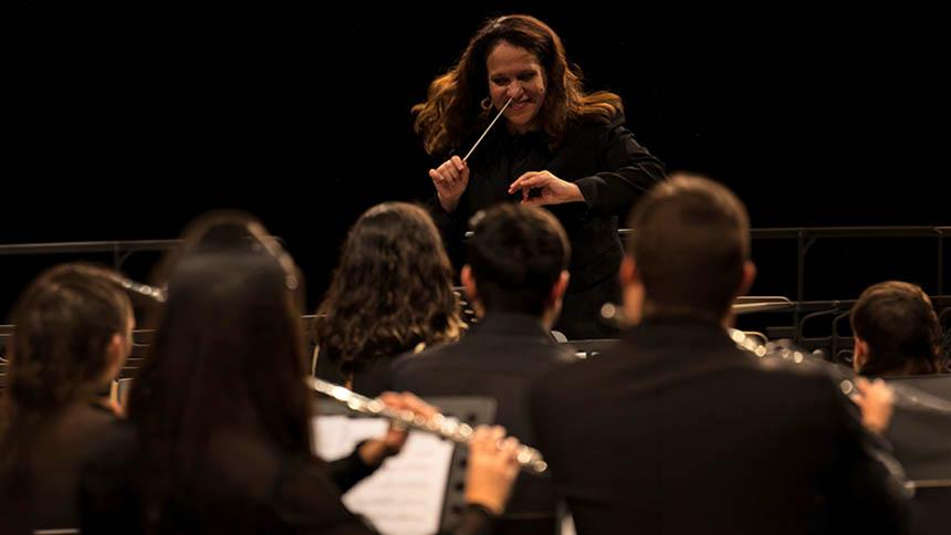 Uma maestra carioca conquista a “terra dos músicos” alemães