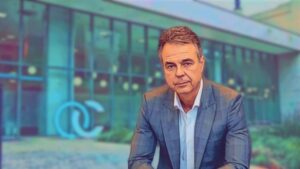 Em solução caseira, Carlos Gil substitui Bruno Ferrari no comando da Oncoclínicas