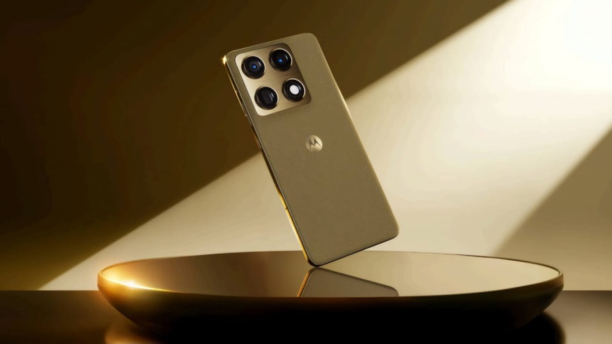 Motorola sobe “um degrau” no Brasil e mira dois adversários: Samsung e o contrabando de celulares
