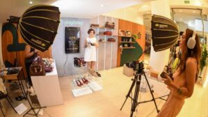 Se não pode vencê-los, junte-se a eles: Allos prepara lojistas de seus shoppings para vender no TikTok Shop