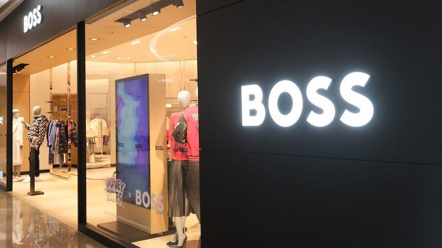 Bilionário britânico avança sobre Hugo Boss e supera fronteira que torna OPA obrigatória