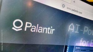 Palantir tem “trimestre de outro mundo” e CEO vê “valores marxistas” na empresa de Peter Thiel