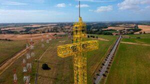Como a rádio que salvou vidas em guerras se prepara para virar a "bateria" do Vaticano